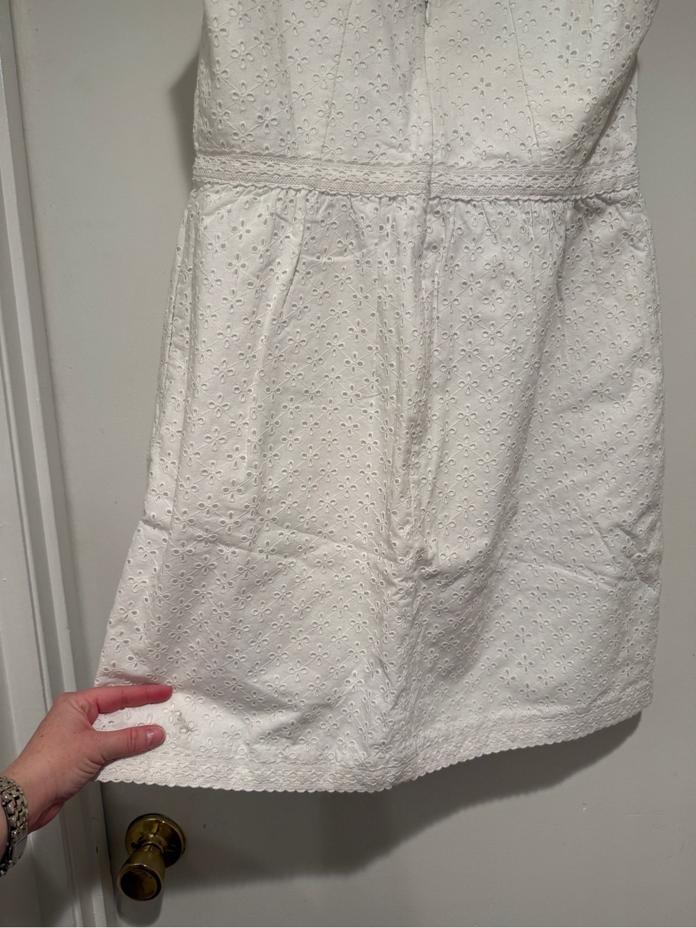 Vineyard Vines White Eyelet Dress Size 10 - Picture 9 of 9